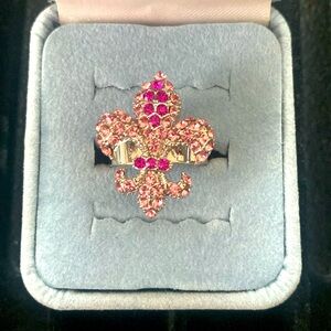 Gorgeous Pink Rhinestone Fleur De Lis Floral.